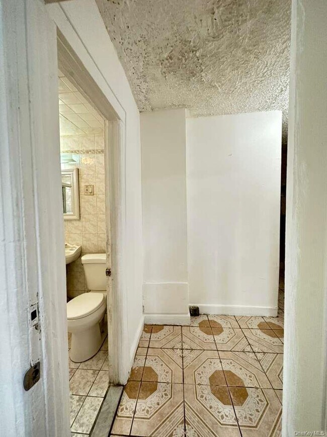 Foto del edificio - 91-26 183rd St