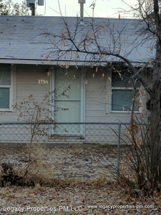 Building Photo - 1 br, 1 bath House - 1762 Paris St.