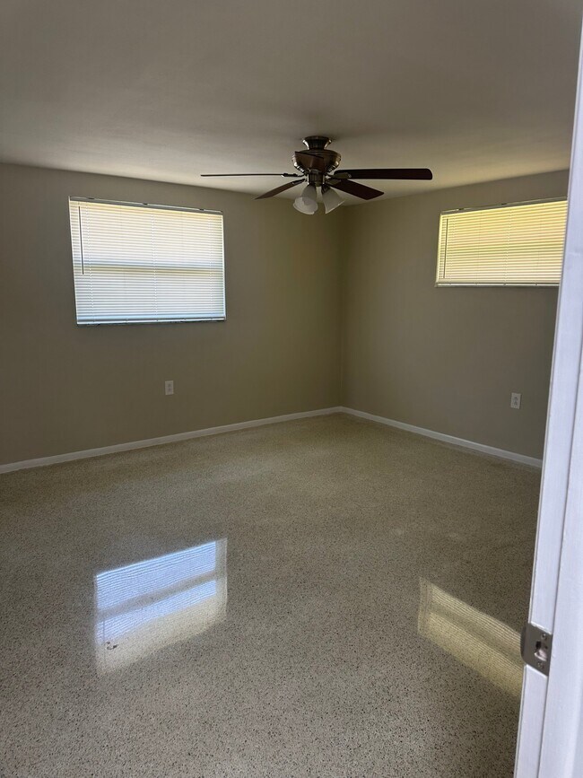 Foto del edificio - 5132 Overton Dr