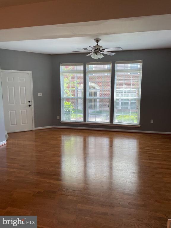 Foto del edificio - 7548 Stoney Run Dr