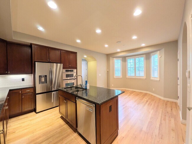 Foto del edificio - 2927 Akron Ct