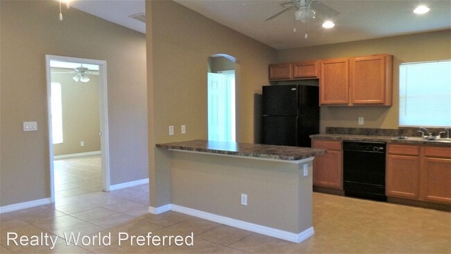 Building Photo - 3 br, 3.5 bath House - 11145 Eastwood Dr