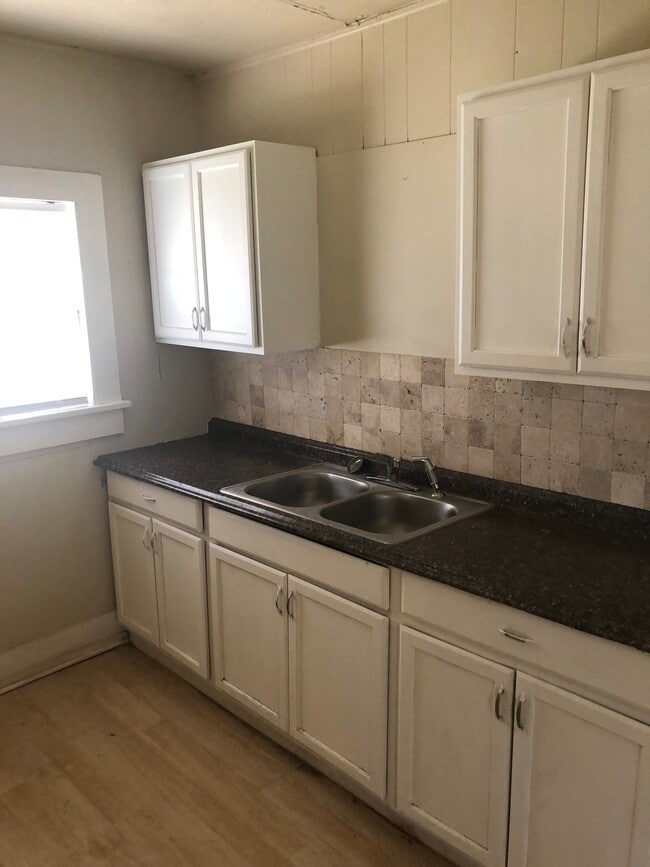 Foto del edificio - 1708 Avenue N