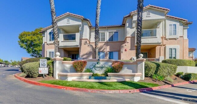 Foto del edificio - 2bed - 2bath Upper unit in Rancho SD