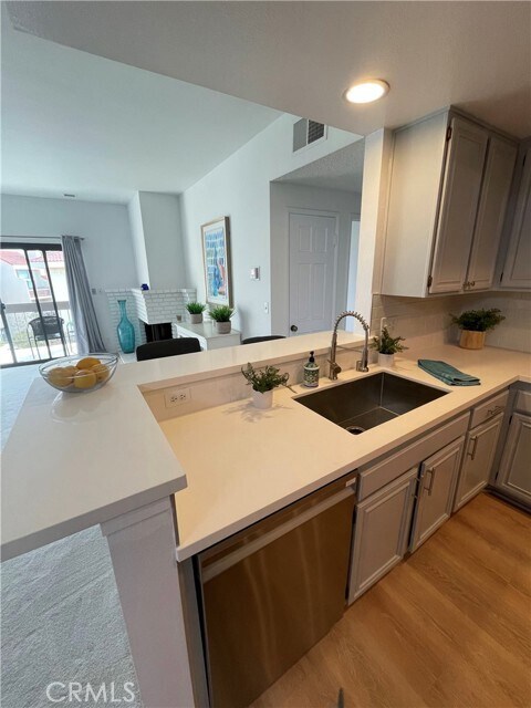 Foto del edificio - 8180 Manitoba St