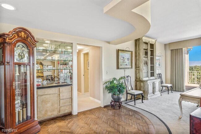 Building Photo - 3 br, 3 bath Condo - 900 Island Dr Apt 701