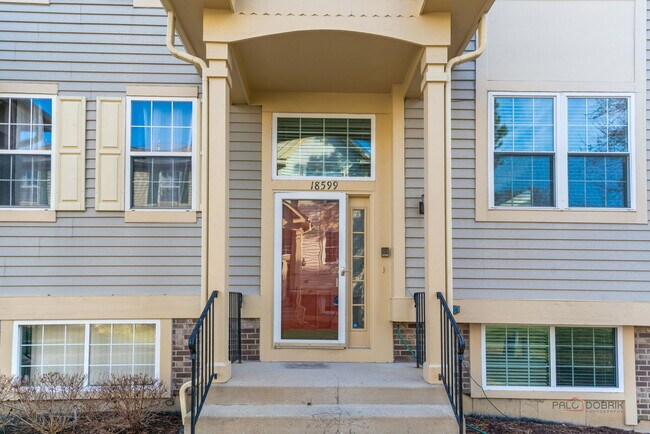 Foto del edificio - 18599 W Sterling Ct