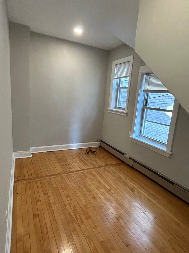 Foto del edificio - 2749 N Ashland Ave