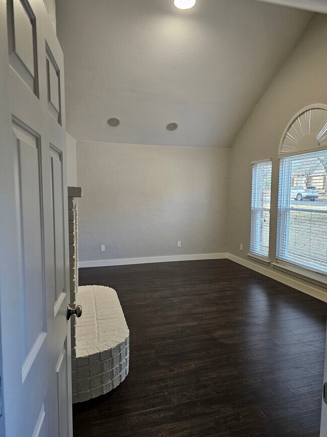 Foto del edificio - 3513 Quail Crest St