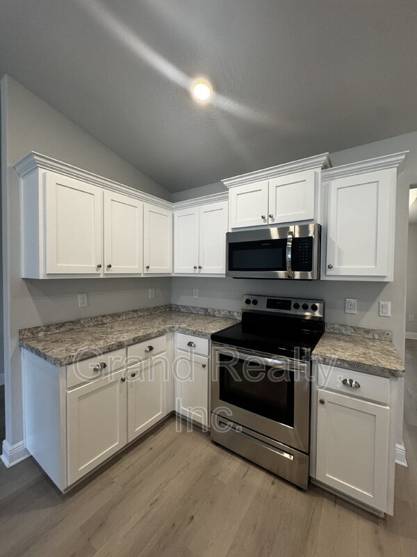Foto del edificio - 6240 Charred Oak Ln