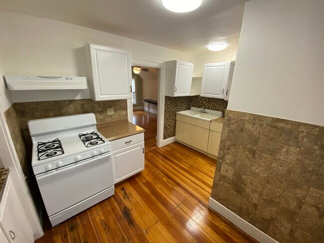Foto del edificio - 322 Highland Ave