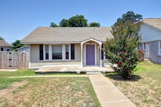 Building Photo - 2820 Frazier Ave
