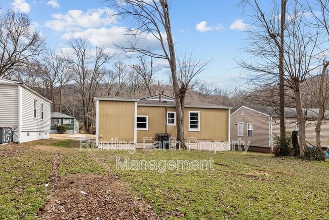 Building Photo - 7216 Paris Ave