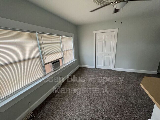 Foto del edificio - 3927 6th St S