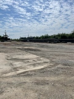 Building Photo - 10606 Rd 27