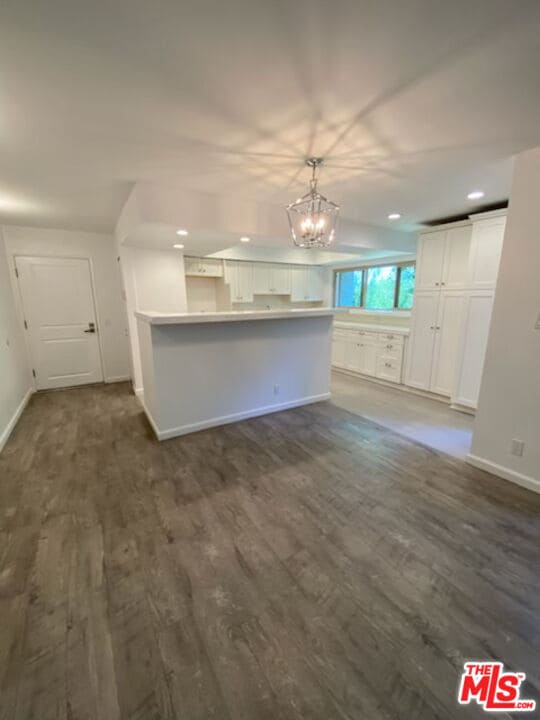 Building Photo - 4738 Park Granada