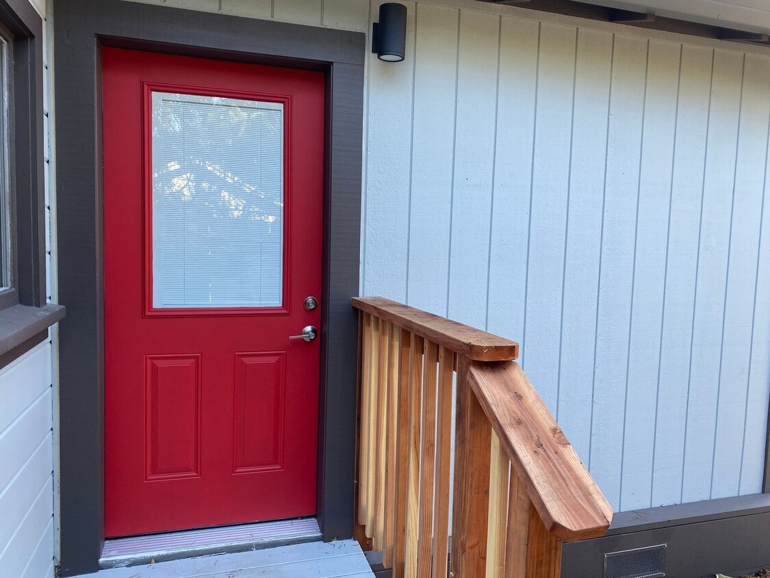 Primary Photo - crock708