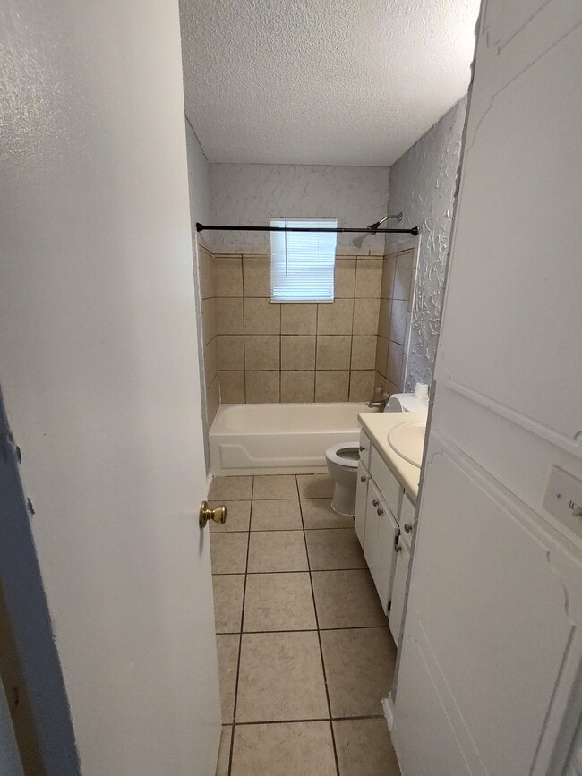 Building Photo - AANM Investments LLC Main St