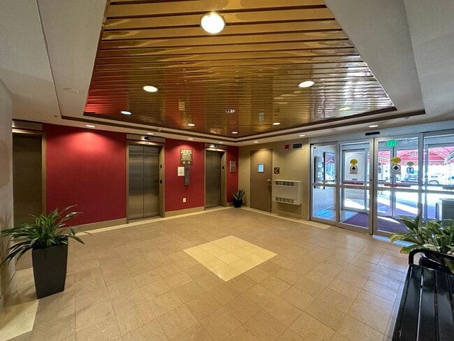 Photo - Charming 1Bedroom/1Bath Condo in The Penth...