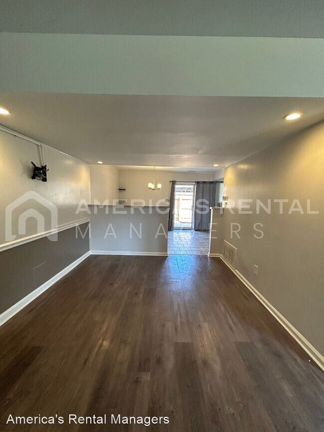 Building Photo - 4 br, 2.5 bath House - 3635 Haven View Circle