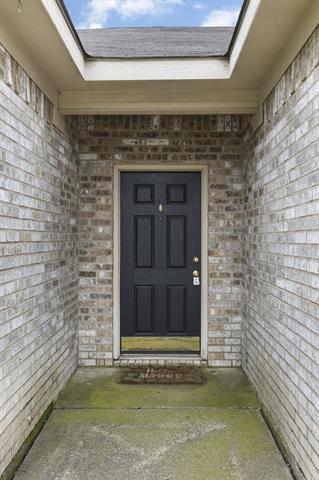 Foto del edificio - 4909 Shady Cliff Ln