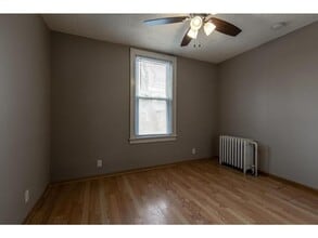 Building Photo - 259 N Fry St