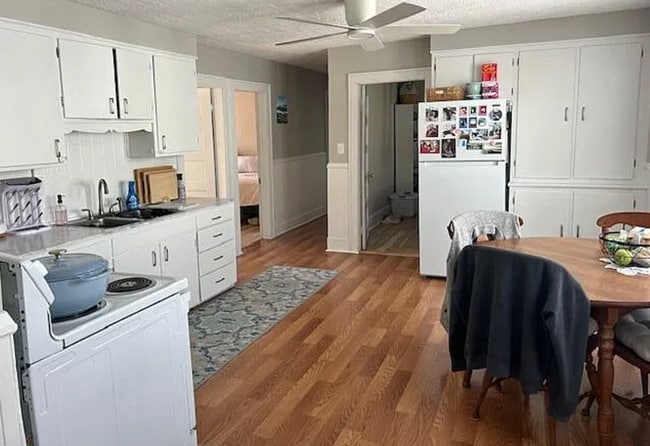 Photo - 100 Green St Apartment