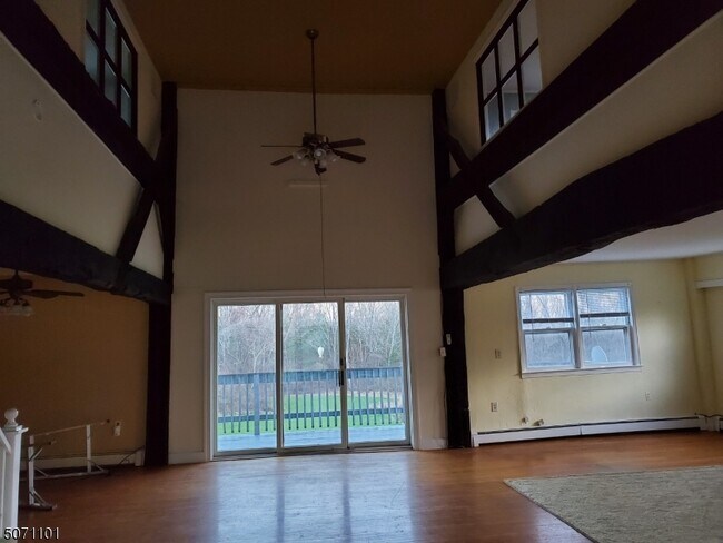 Building Photo - 31 Auble Rd