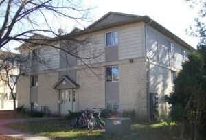 Building Photo - 917 E College St