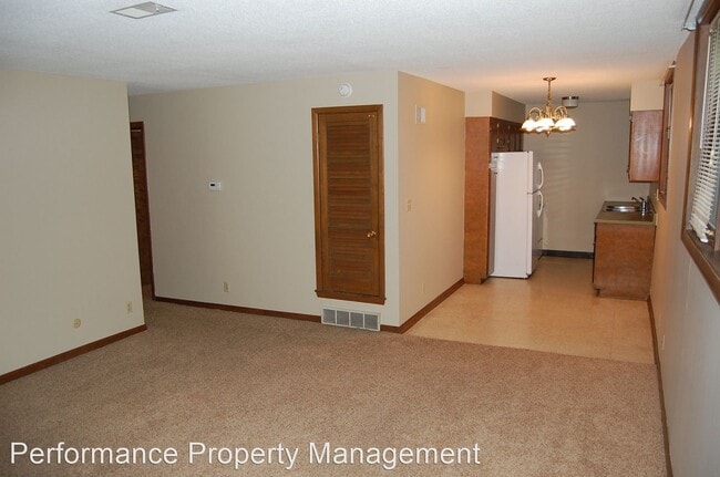 Building Photo - 411 N 57th St