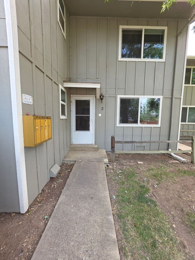 Building Photo - 3515 Hayden Pl