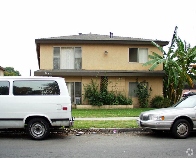 Alternate view of 12651 - Tropicana Apartments