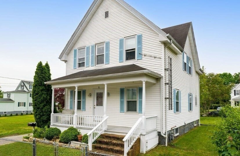 9 Lanes Ave Unit 2, Taunton, MA 02780 Room for Rent in Taunton, MA