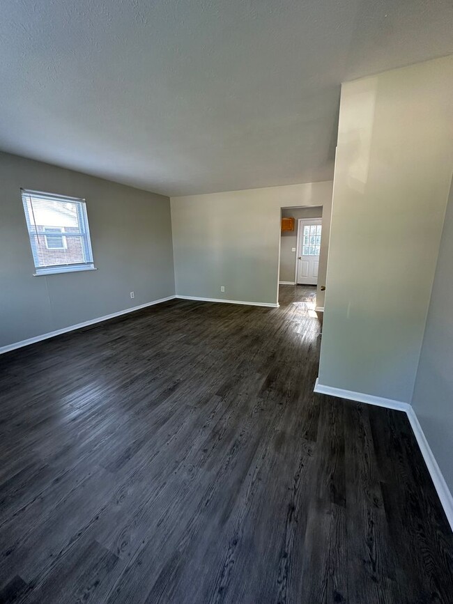 Building Photo - 10-12 Morehouse Ct-NOREMAC