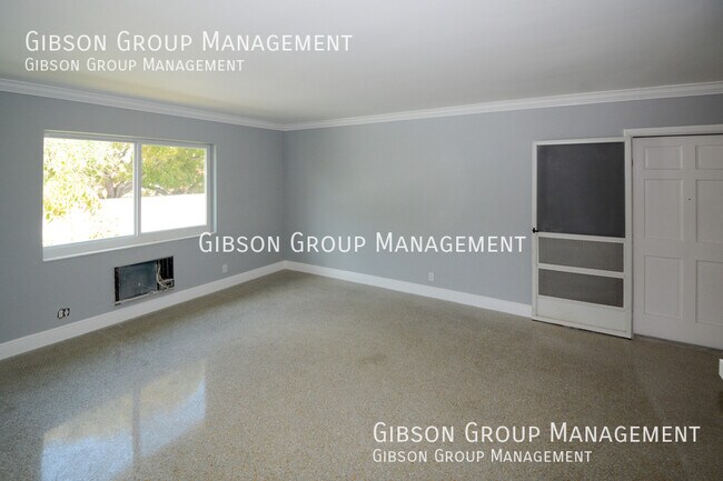 Building Photo - LARGE 2/1 UNIT NEAR WILTON MANORS
