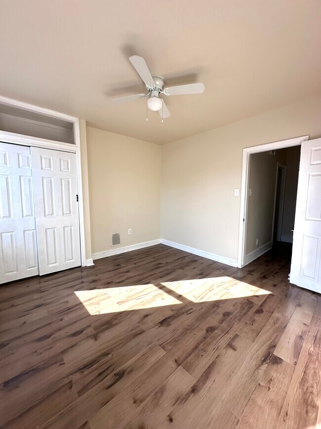 Foto del edificio - 1922 S Bonsall St