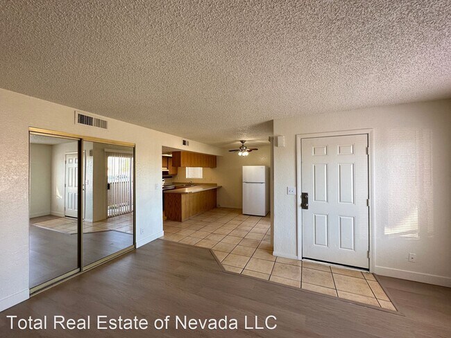 Building Photo - 2 br, 2 bath House - 1904 Lirio Way, Unit B
