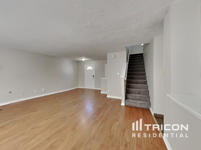 Building Photo - 111 Snowflake Circle Greenwood IN