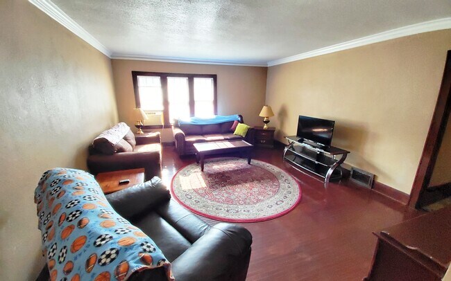 Foto del edificio - 1243 1st St SW