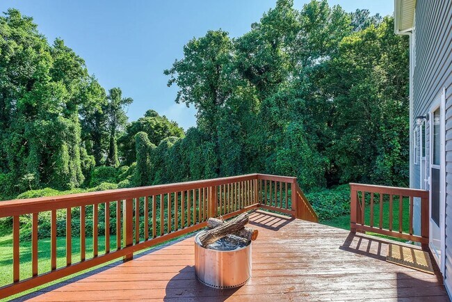 Foto del edificio - Spacious 4BR House in Mooresville
