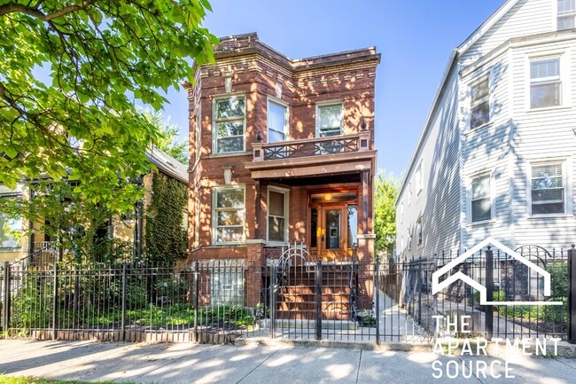 Building Photo - 2120 N Sawyer Ave
