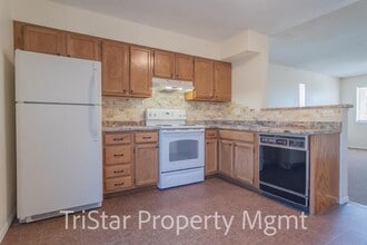 Building Photo - 3266 Vail Pass Dr