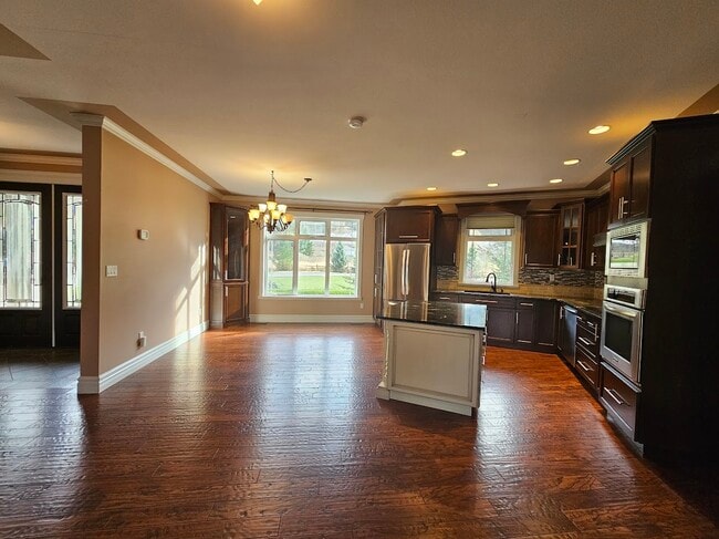 Building Photo - 6230 Bradner Ln