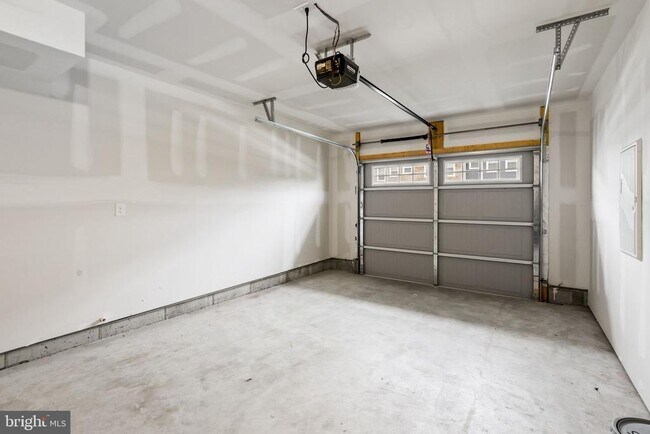 Foto del edificio - 105 Higher Rock Ct