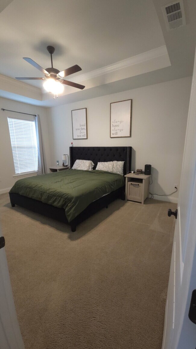 Foto del edificio - 23553 District Dr