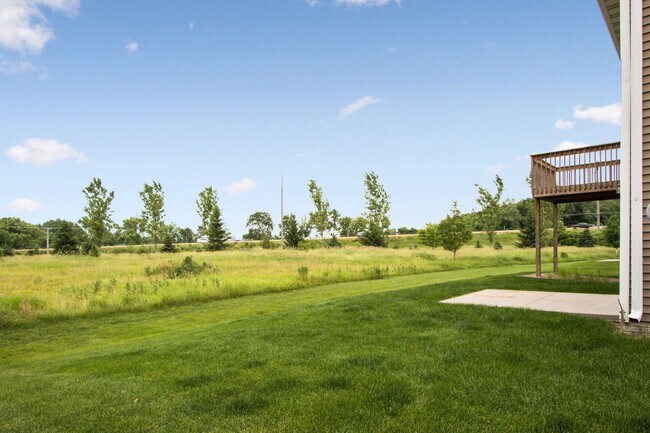Foto del edificio - 4 Bedroom, 3 bath close to University.