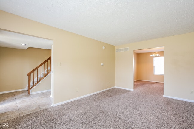 Building Photo - 1663 Rogers Cir