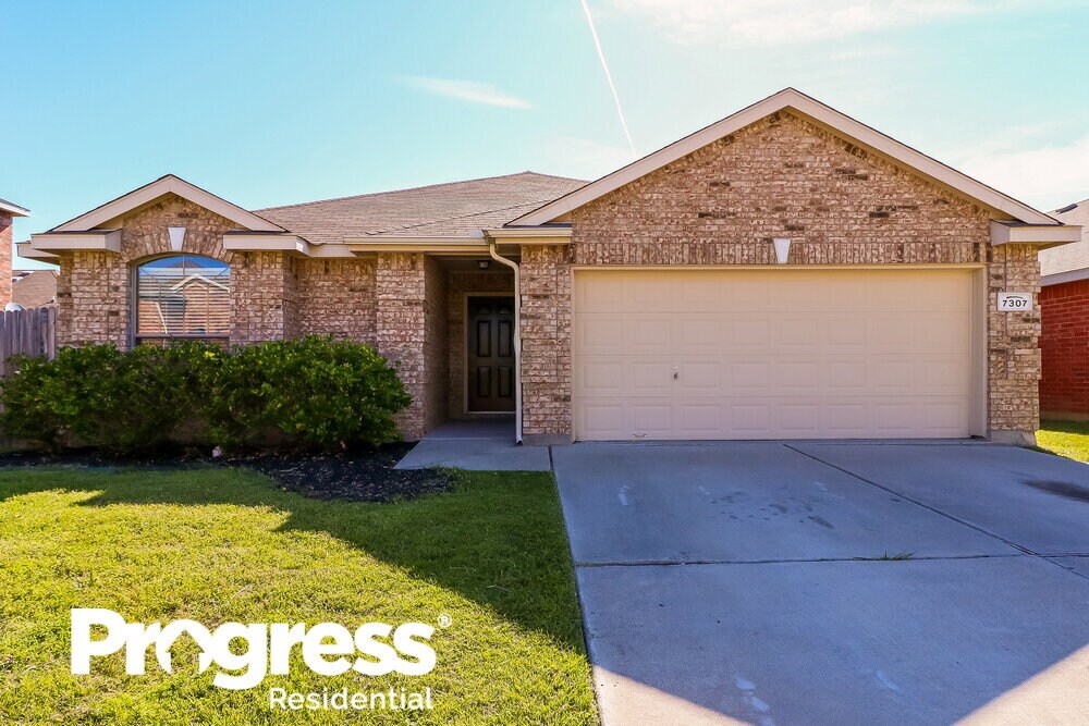 Primary Photo - 7307 Fossil Creek Dr