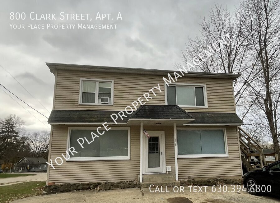 Primary Photo - HUGE, REMODELED 3BR, 1BA with in unit wash...