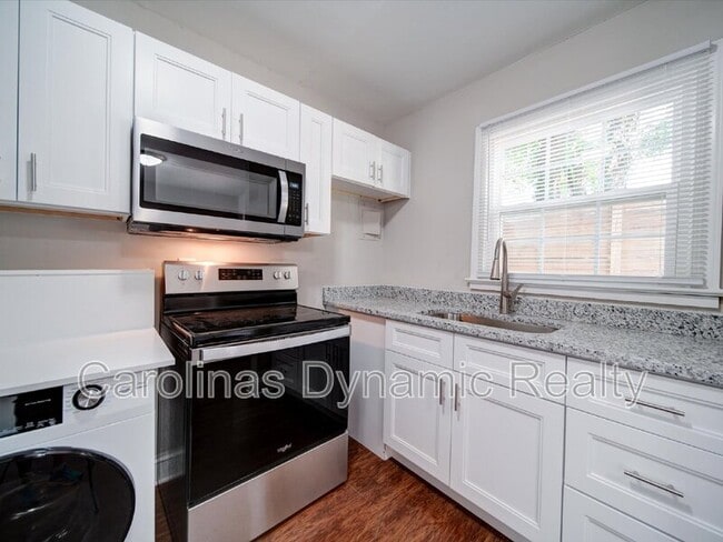 Photo - 321 S Gardner Ave Apartment